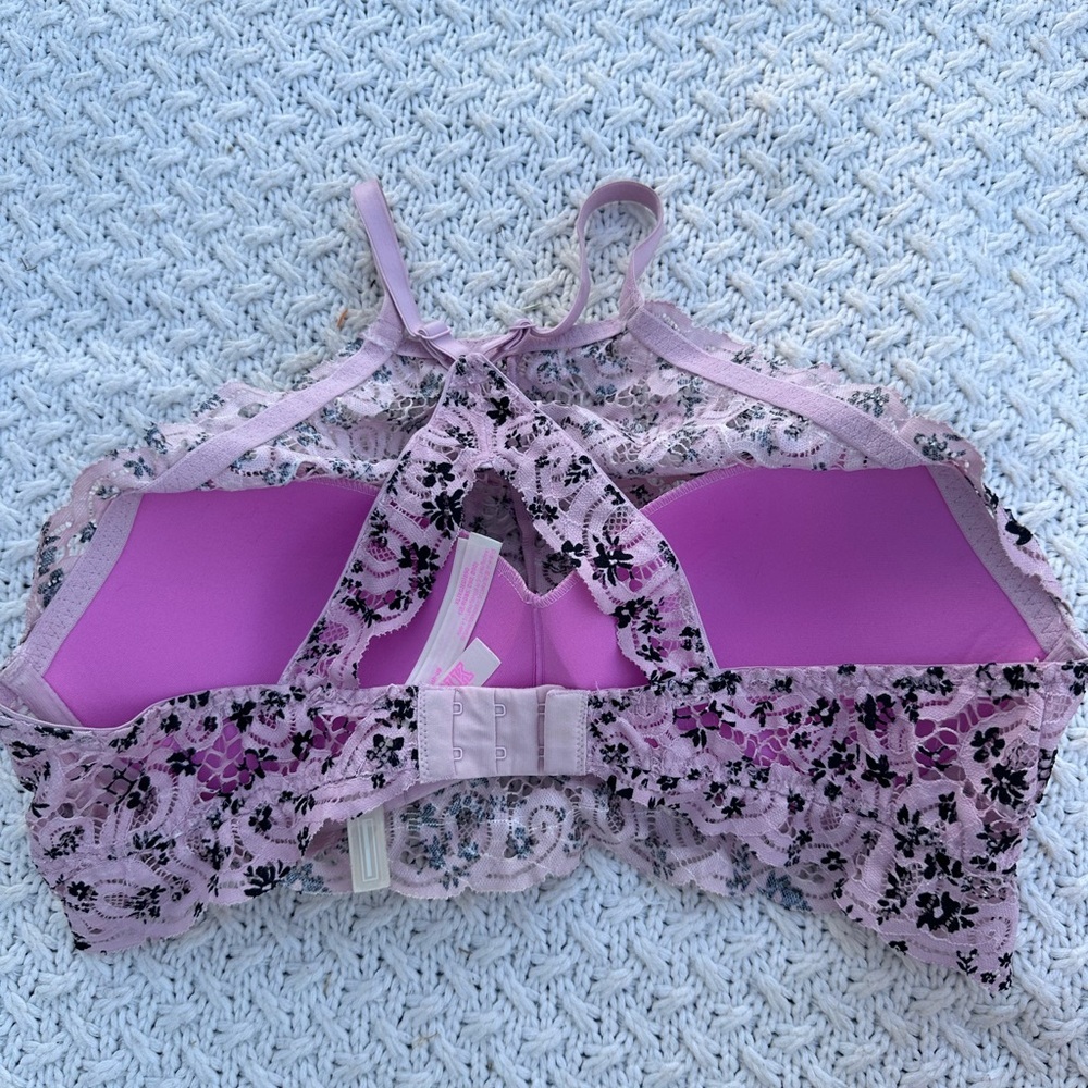 PINK XL WOMENS Floral Lace Bralette in Lavender and Black - Picture 2 of 12